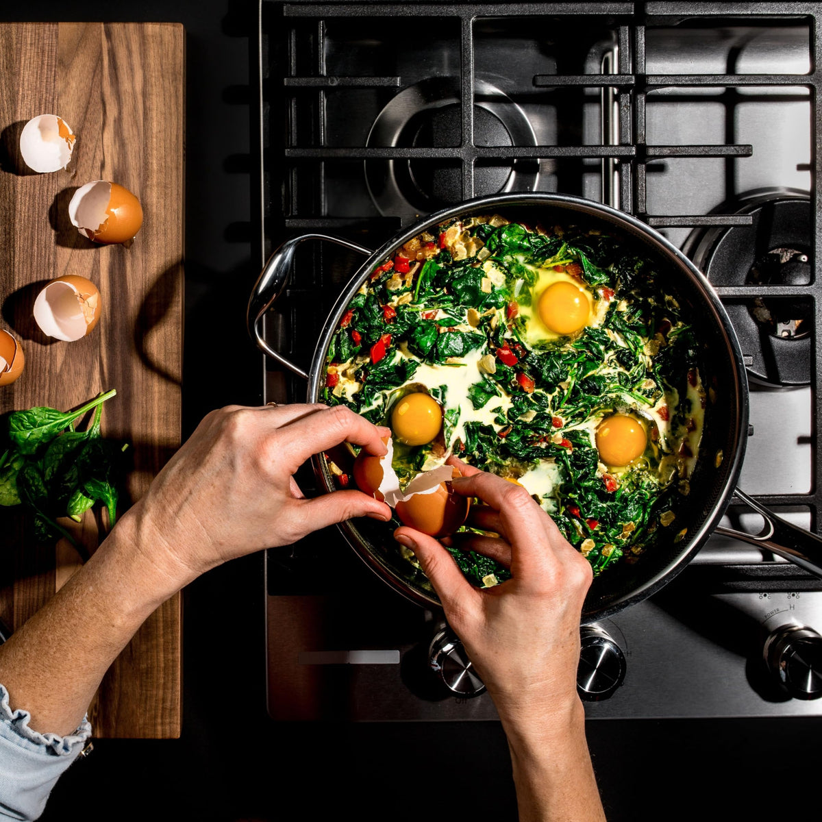 Hybrid Nonstick Deep Sauté Pan with Lid