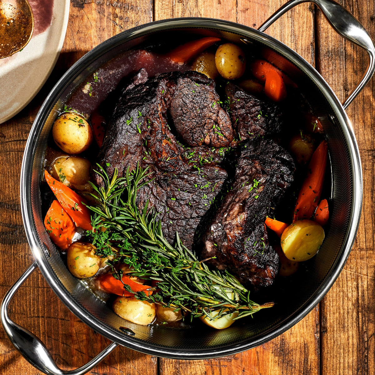 Hybrid Nonstick Stockpot with Tempered Glass Lid